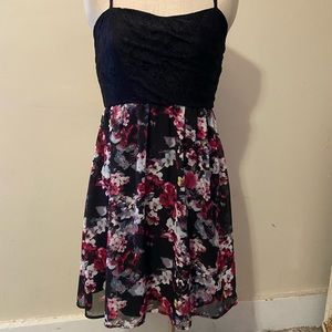 NWOT Studio Y Floral Babydoll Dress
